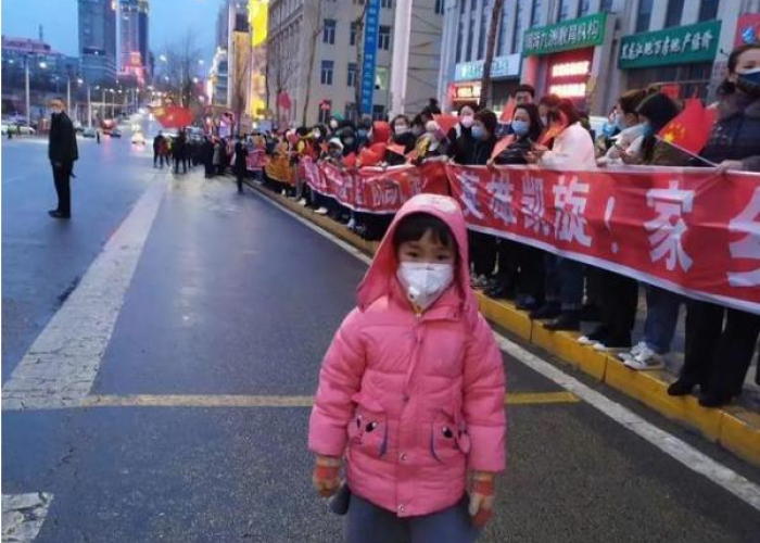 新冠疫情英语演讲稿带翻译初中（2020新冠疫情英语演讲稿）