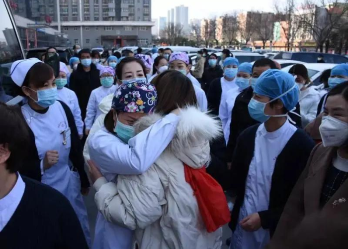 新冠疫情视频素材中国和外国（中国疫情短视频）