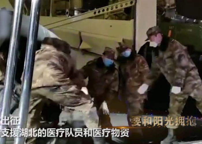 抗击疫情感人视频混剪（抗击疫情暖心视频）