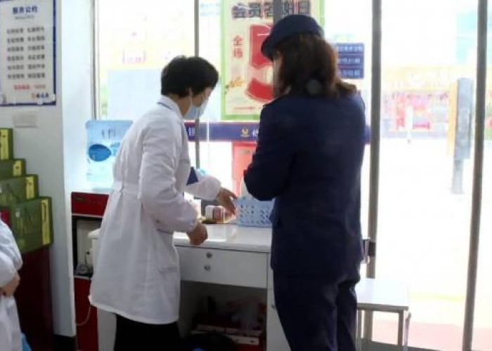 疫情放开了商场没人（疫情商场会停业吗）