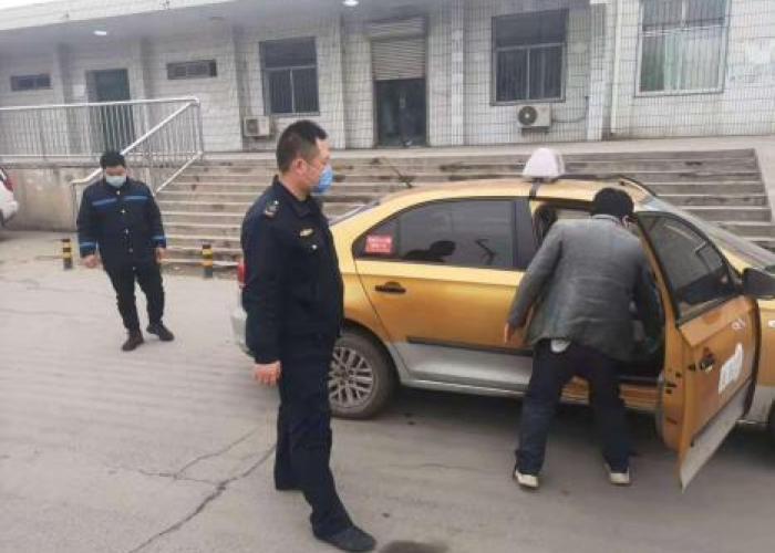 疫情感人事迹（疫情间感人的事迹）