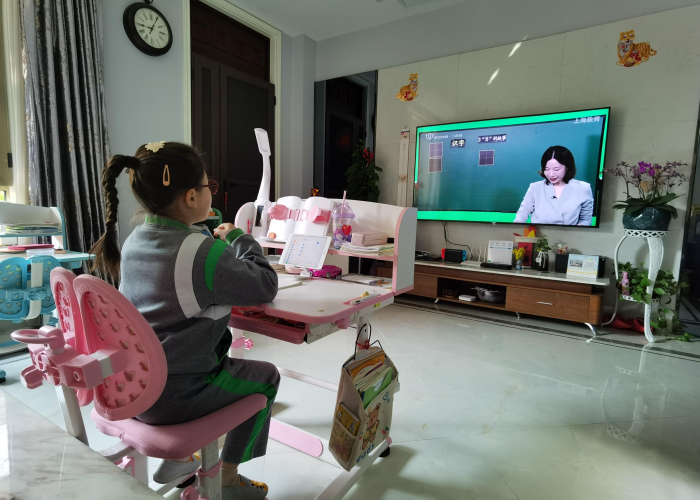 疫情期间网课时间安排（疫情期间网课时间安排表格）