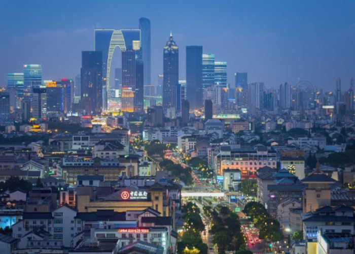 中国疫情最严重的城市是（目前我国疫情最严重的城市）