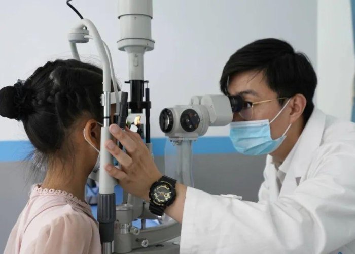 疫情期间孩子在学校（疫情期间孩子上学怎么办）