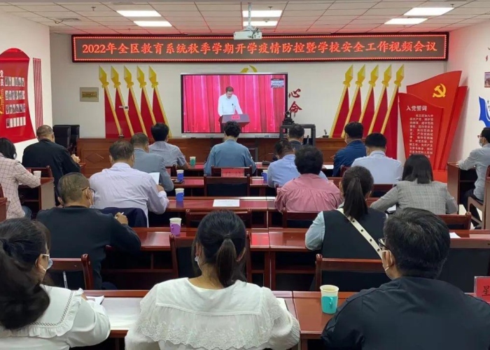 疫情感动瞬间催泪短视频（疫情期间催人泪下的感人视频）