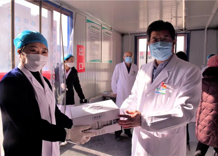 疫情图片医护人员（疫情图片素材 医护人员）