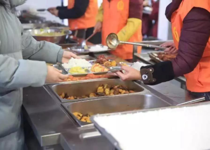广西疫情医护人员伙食（广西医疗队回家）