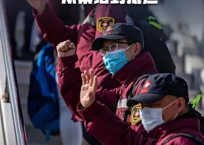 疫情的形容（疫情形容人的渺小的词语有哪些）
