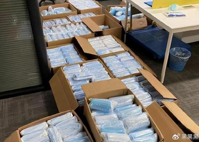 疫情期间卖口罩赚了400万（疫情期间卖口罩的发财了）