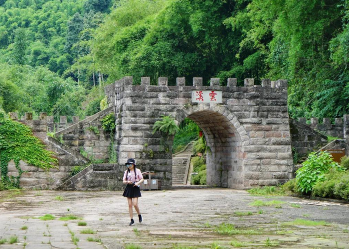 疫情背后折射出的人性（疫情背后的人情）