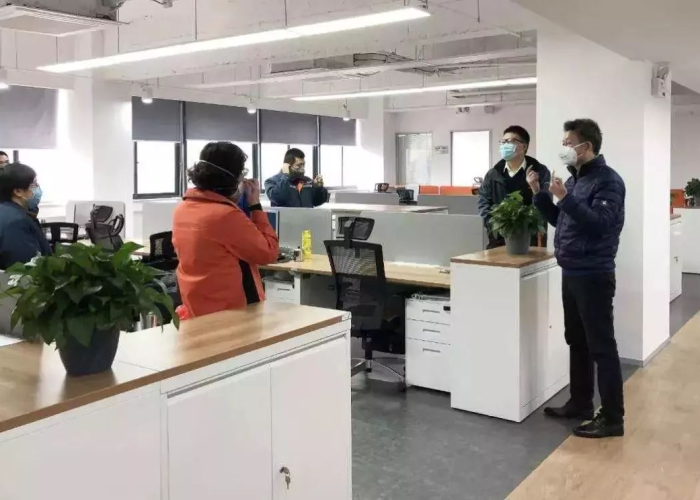 疫情下的企业员工怎么做（疫情期间员工如何做好本职工作）