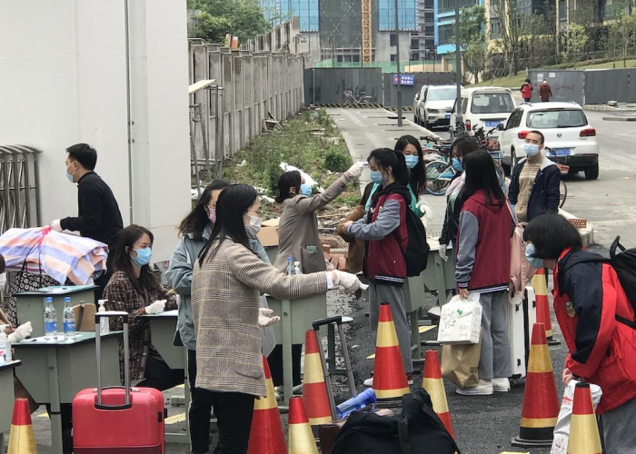 新冠疫情抖音最火的视频（疫情的抖音短视频）