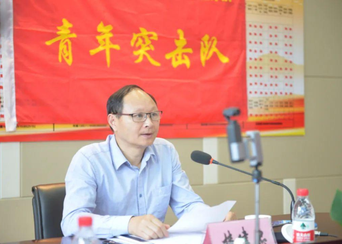 个人先进事迹怎么写联系疫情（先进个人主要事迹范文疫情）