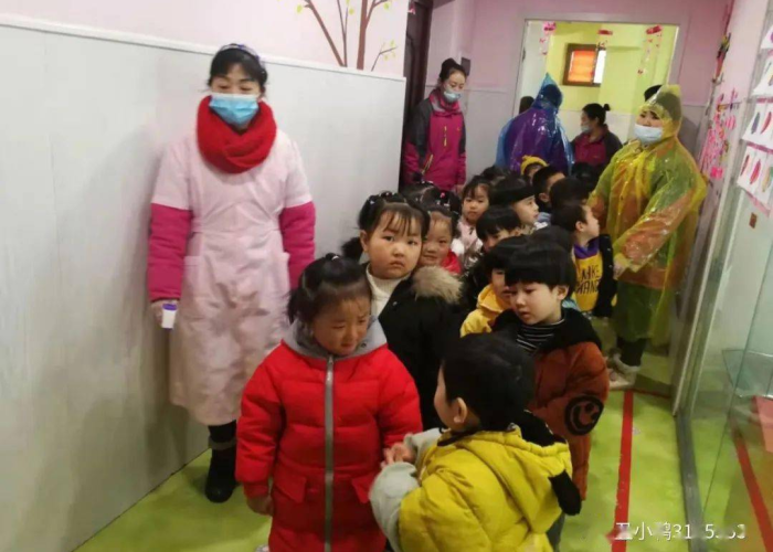 幼儿园疫情防控演练旁白（幼儿园疫情防控演练主题）