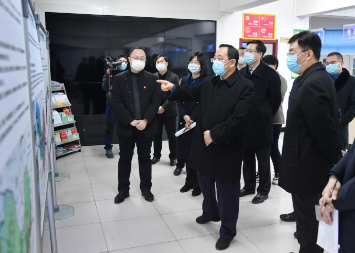 疫情期间孩子坚持一线工作（孩子去疫情一线如何鼓励）