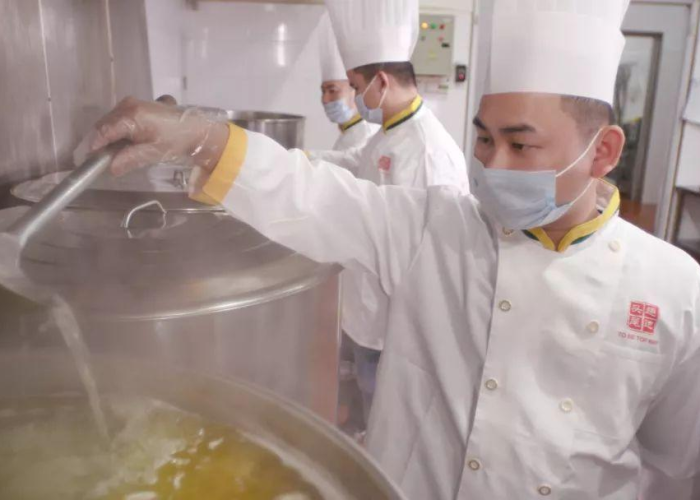 疫情期间需要囤一些什么玩意（疫情期间需要囤什么物资）