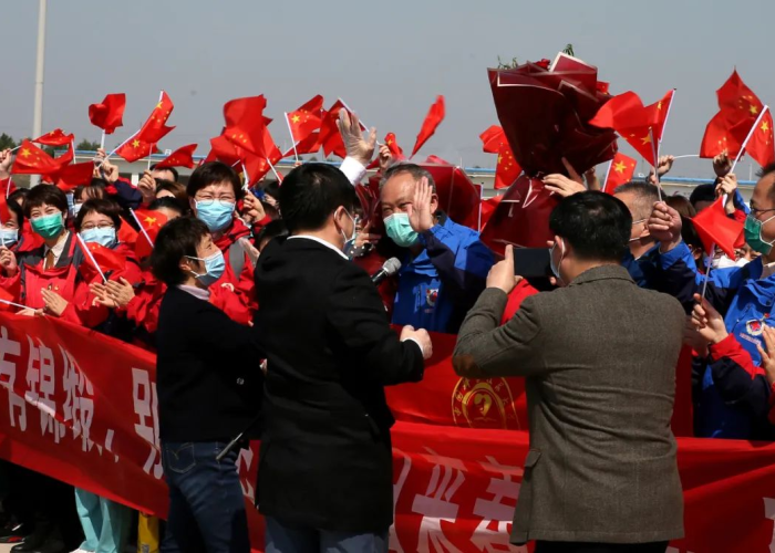 武汉疫情抗疫英雄回家（武汉送抗疫英雄回家）