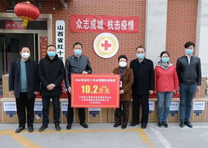 抗击疫情感人故事200字（抗击疫情的感人故事20字）