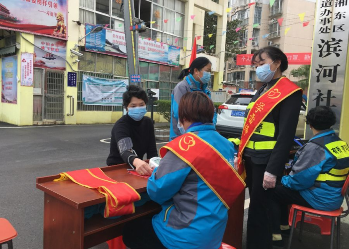 新冠期间抗击疫情的故事（新冠期间抗击疫情的故事有哪些）