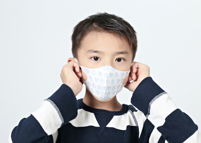 疫情口罩小孩（防疫情儿童口罩买什么样的好）