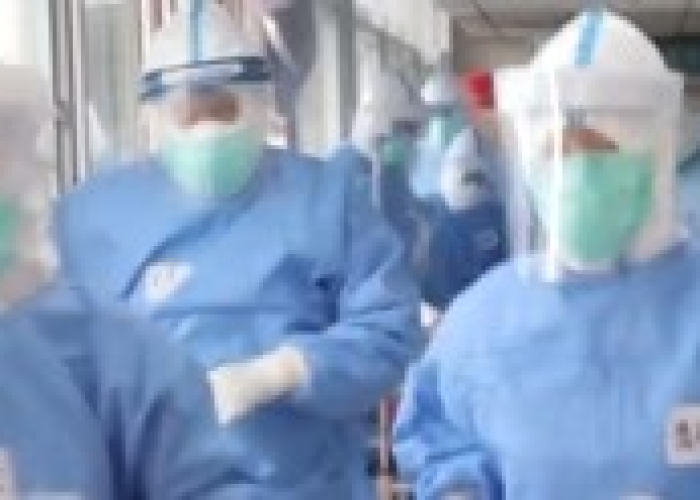 2020抗击疫情50个感人瞬间（抗击疫情中特别感人的事件和细节）
