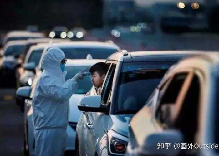 疫情期间无知的人（疫情期间人们的不理智行为）