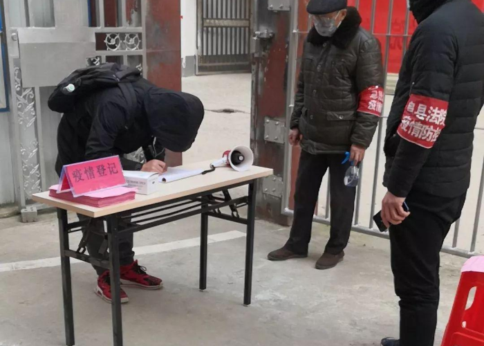 抗击疫情期间感动的瞬间（抗疫期间令人感动的瞬间）