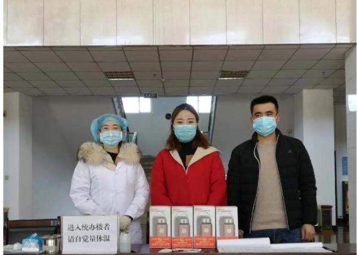 一线疫情防控工作人员指哪些人（疫情一线人员包括）
