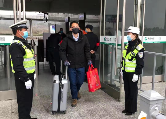 疫情时期讲个故事让大家开心一下（疫情期间的一个小故事）
