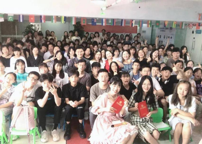 疫情终于结束了的说说朋友圈（疫情已经结束的金句）