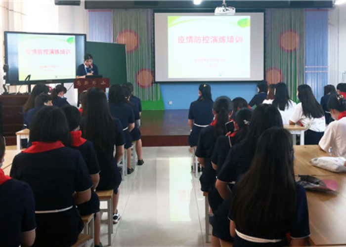 新冠疫情防控英语宣传图片（新冠疫情防控英语宣传图片素材）