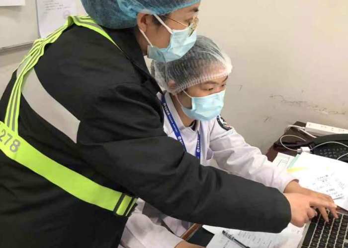 疫情孩子不能回家上学（疫情期间孩子在学校不能如期回家怎么安抚）