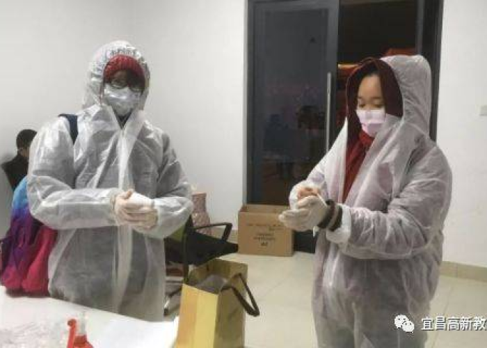 疫情期间老师的感人瞬间（老师在疫情期间的感悟）
