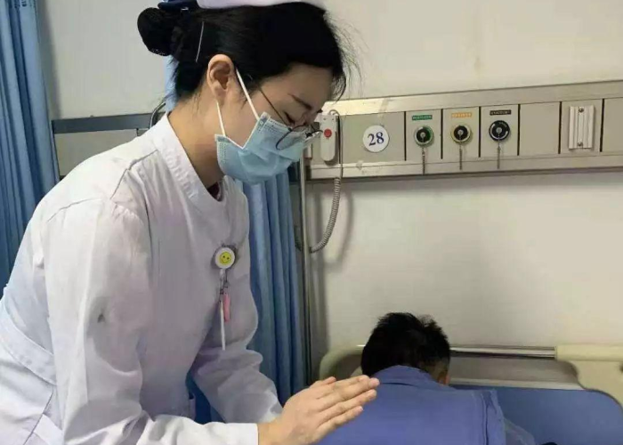 关于疫情中白衣天使的事迹（关于疫情期间白衣天使的故事）
