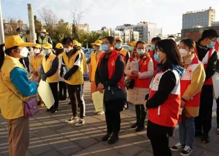 疫情志愿者学生视频（疫情志愿服务的视频）
