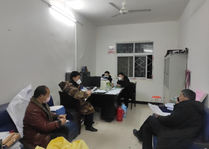 疫情第一个人是怎么感染的（新型疫情第一个发现是怎么患上的）