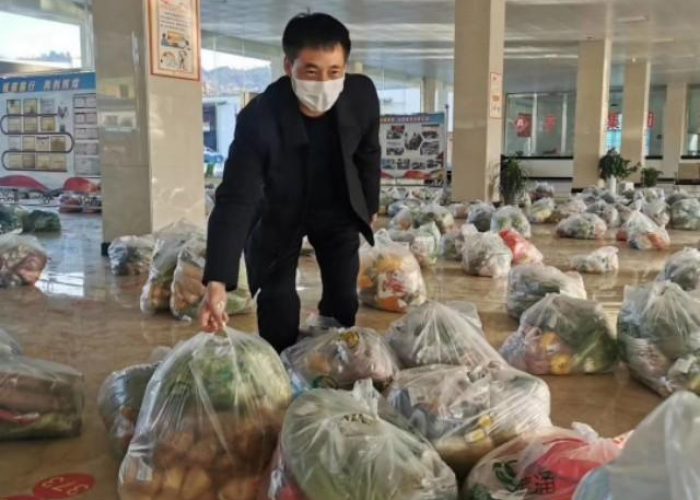 疫情期间不能上学只有在家里上课（疫情不能上课的感言）