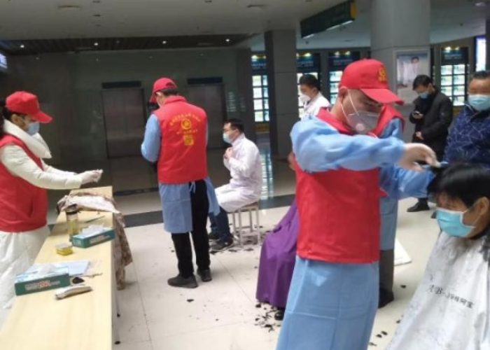 疫情期间在家理发吧（疫情期间在家理发吧怎么说）