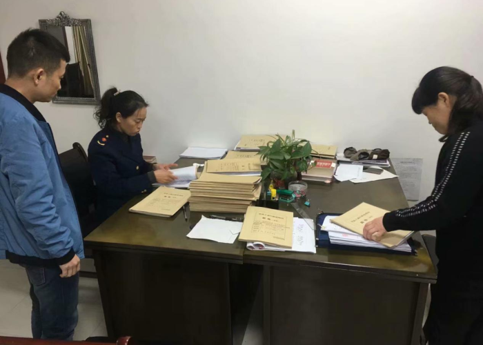 抗击疫情党员先进事迹200字（抗击疫情先进党员事迹材料）