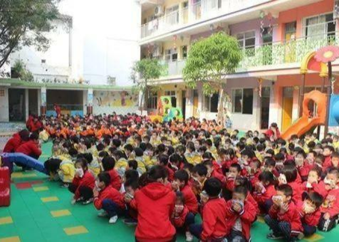 疫情期间孩子上学怎么办（疫情期间小孩上学怎么办）