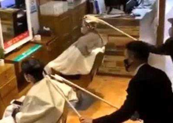 疫情在家理发视频文案（疫情在家理发视频文案搞笑）
