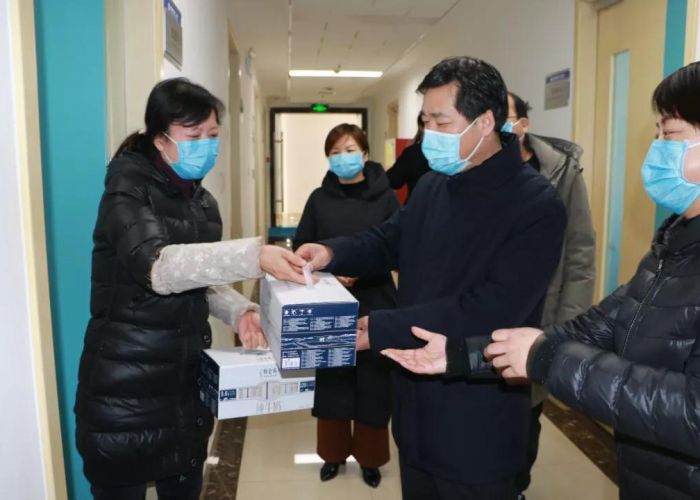 什么是疫情防控一线的工作人员（什么叫疫情一线工作人员）