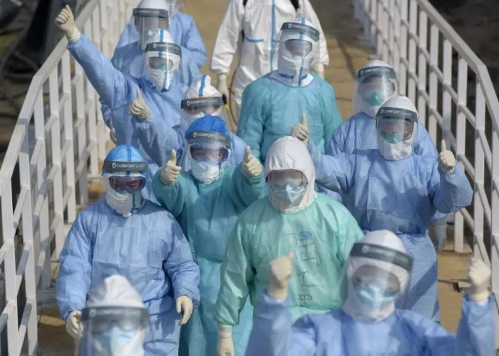 新冠疫情背景下（新冠疫情背景下医护人员）