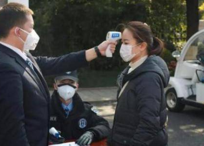 记者问疫情什么时候能结束（疫情何吋才能结束）