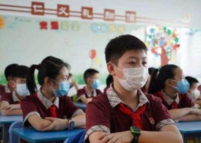 疫情期间孩子上学太难了怎么办（疫情严重孩子上学怎么办）