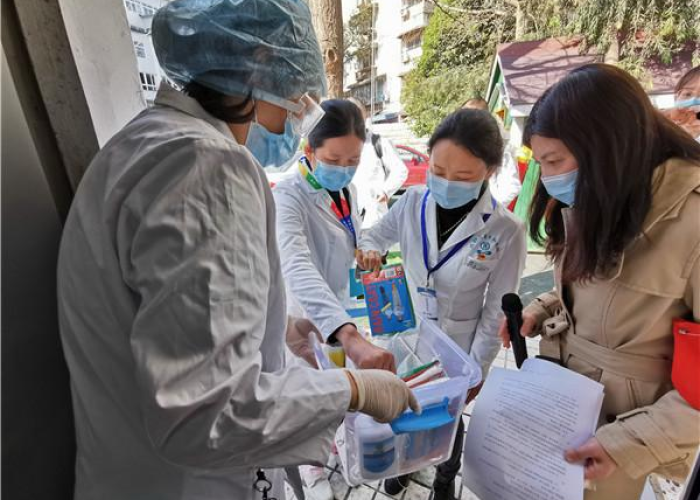 新冠疫情相关英语单词怎么写（新冠肺炎疫情相关的英文单词）
