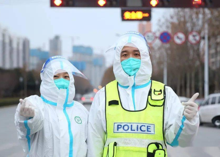 新冠疫情的抗疫故事（新冠疫情的抗疫故事简短）