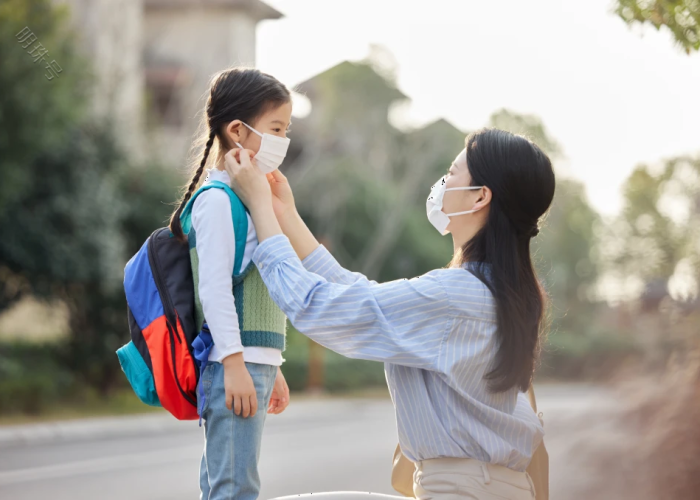 疫情孩子想上学的说说（疫情影响孩子上学的说说）