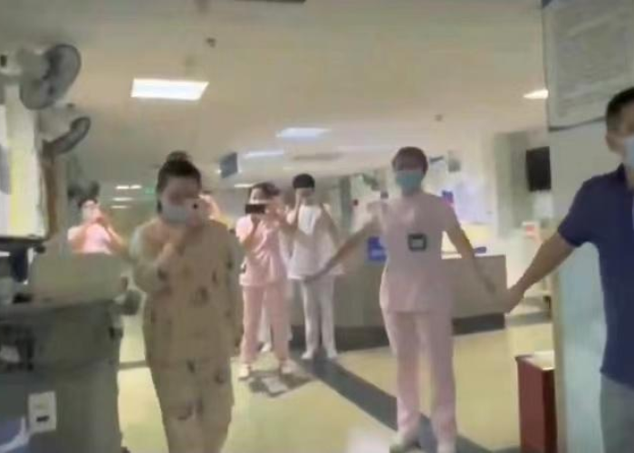 疫情封在家里都干什么（疫情封锁在家）