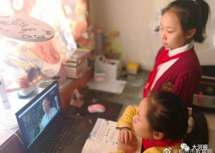 小学生疫情视频正能量短片（小学生关于疫情的视频 录制）